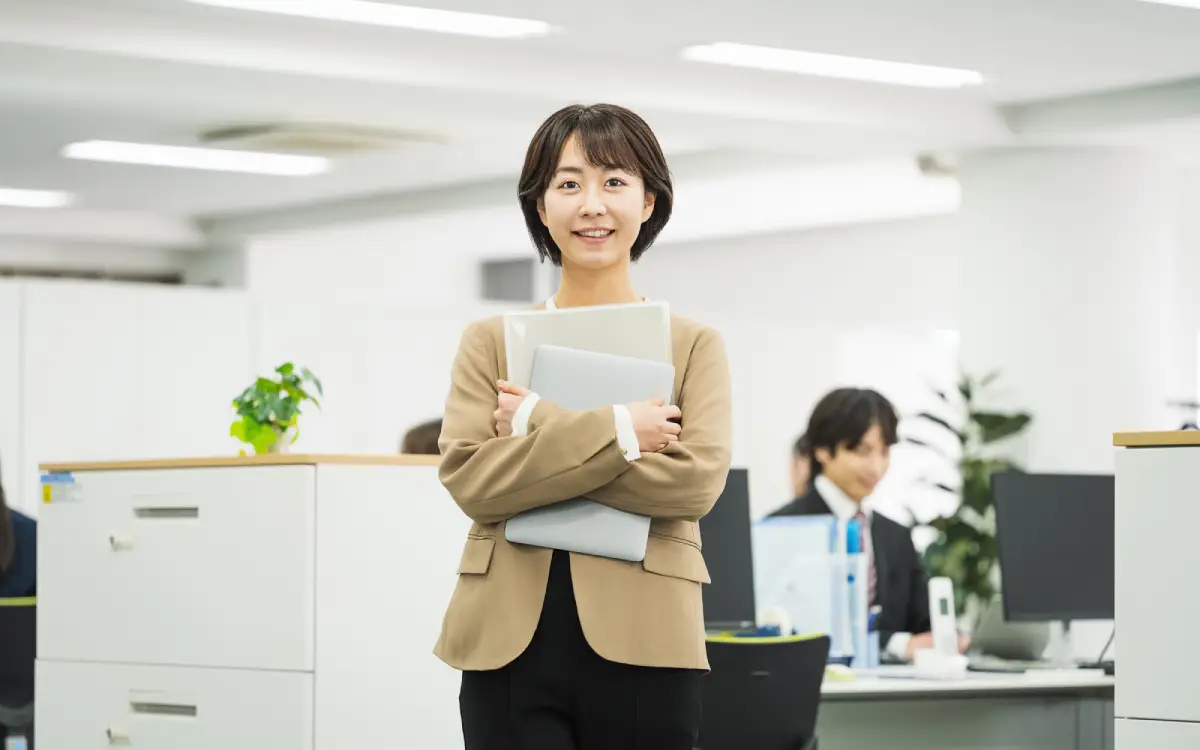 主婦・主夫のパート面接の服装はスーツか私服か