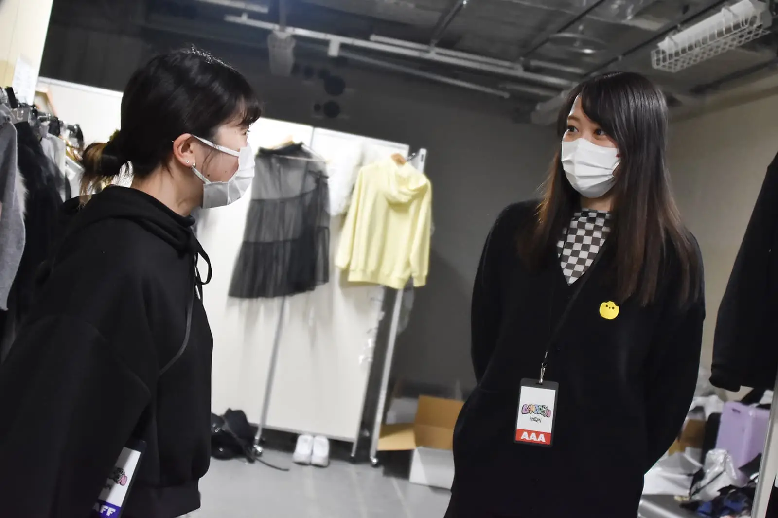 衣装補助の井上さんとモデルの西野さん、タイミーを通じてそれぞれの場で活躍します！